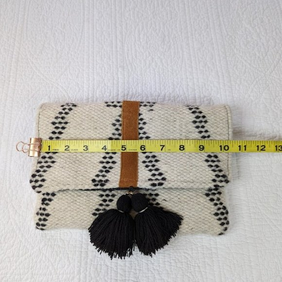 Boho Geometric Print Clutch - Picture 5 of 7